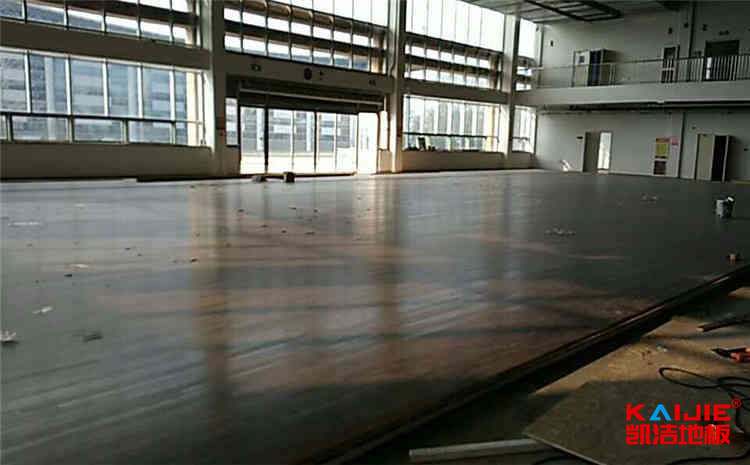 常用的舞臺(tái)運(yùn)動(dòng)地板施工技術(shù)