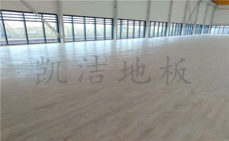 湖北武漢青山區(qū)羽毛球館木地板項(xiàng)目案例
