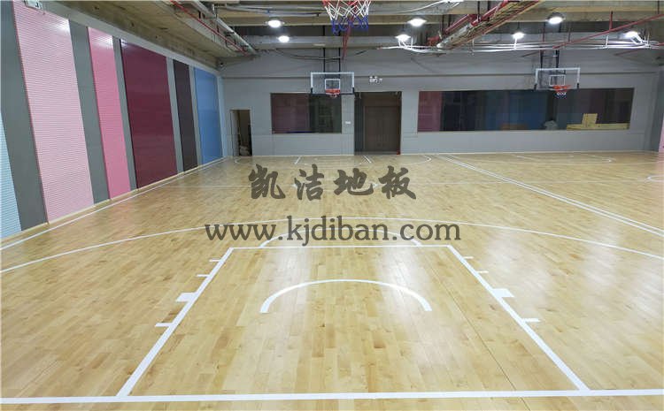 深圳南山文化館籃球俱樂(lè)部木地板案例