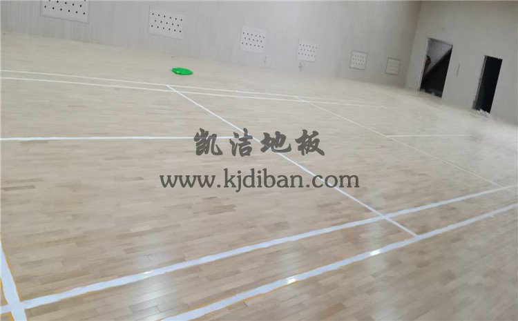 山西運城財經學校羽毛球館木地板項目-凱潔實木運動地板