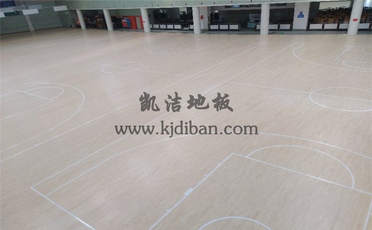 湖北武漢體育中心運(yùn)動木地板項(xiàng)目-凱潔實(shí)木運(yùn)動地板廠家